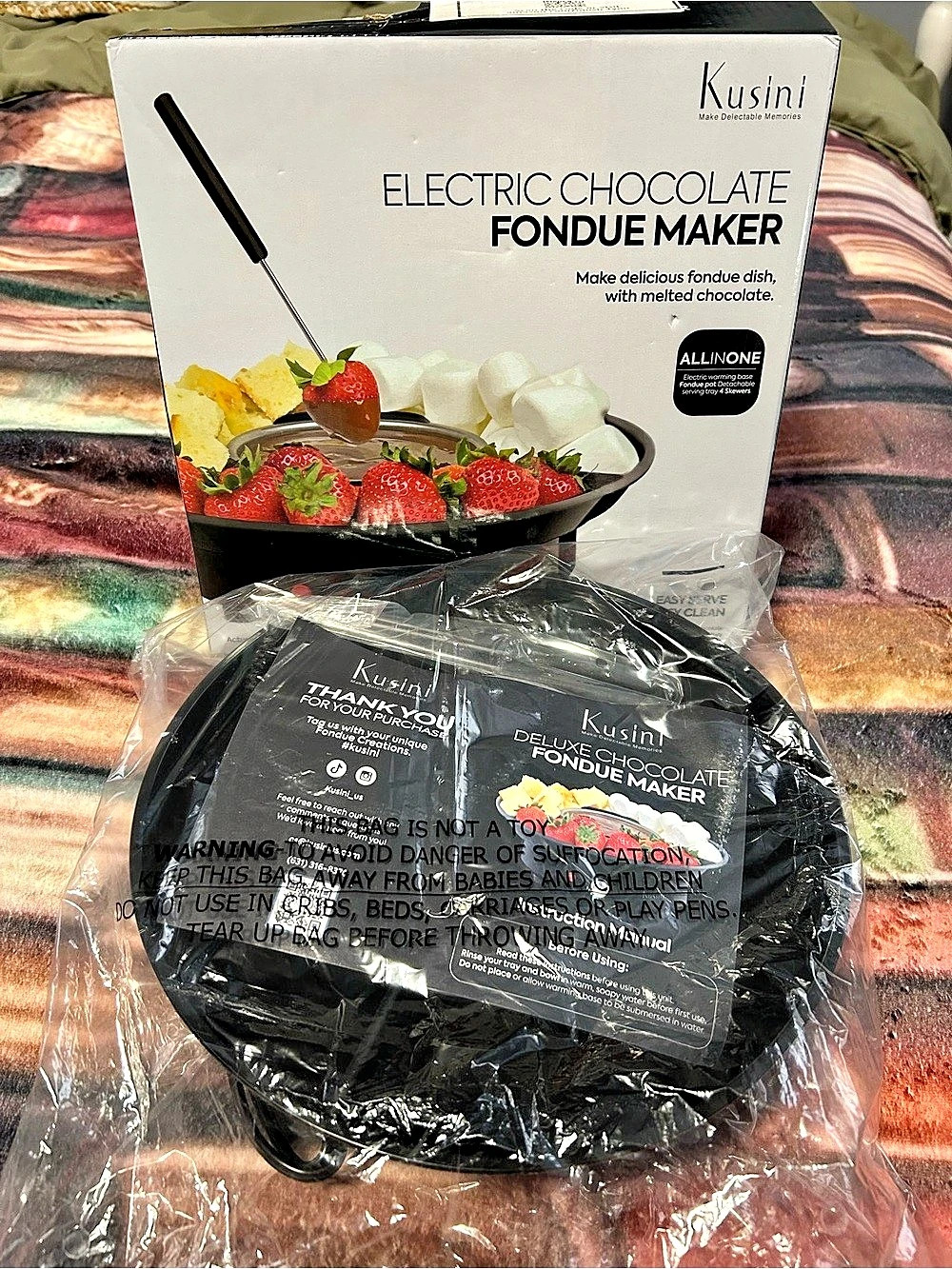 Kusini Electric Chocolate Fondue Maker Black NWT